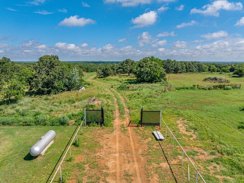 More Photos Of 335752 E 980 Rd, Wellston Land For Sale