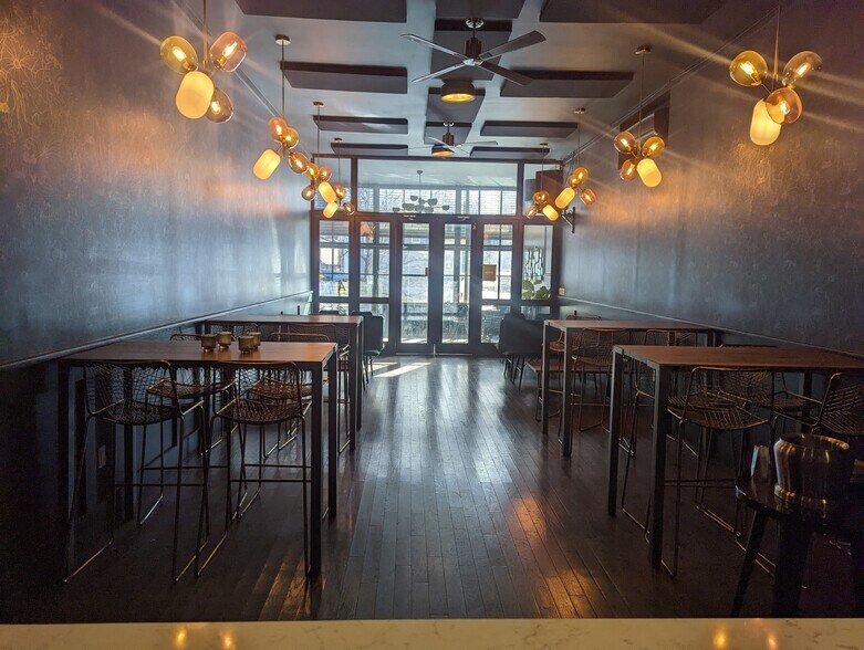 More Photos Of 581 Myrtle Ave, Brooklyn Restaurant For Lease