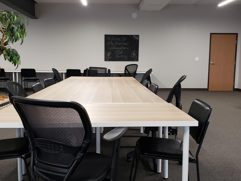 More Photos Of 38221 Plymouth Rd, Livonia Medical For Lease
