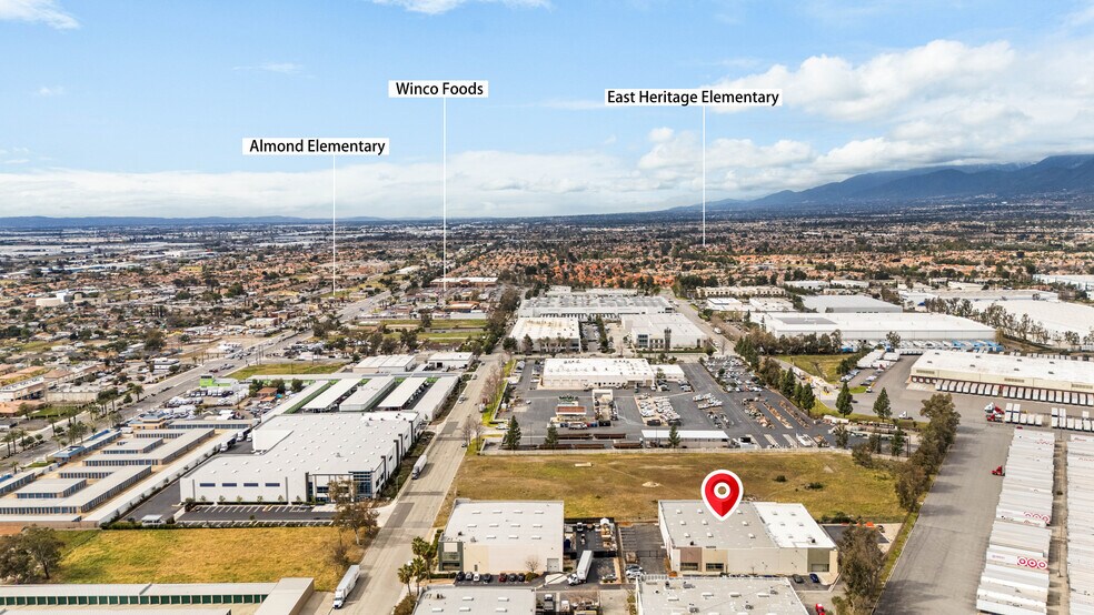 More Photos Of 14920 Hilton Dr, Fontana Warehouse For Lease