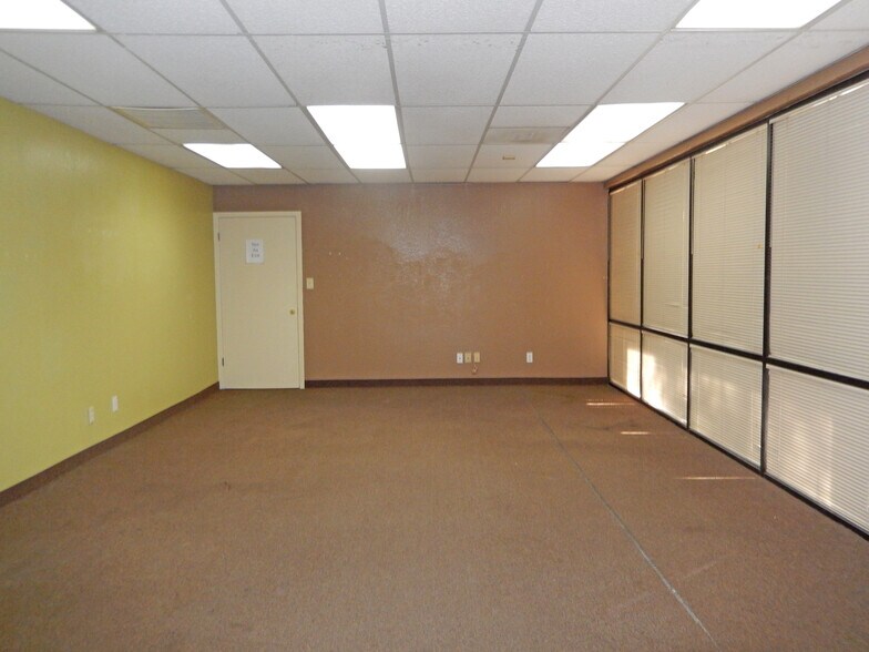 More Photos Of 3120 N 19th Ave, Phoenix Office For Lease