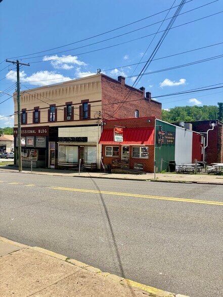 More Photos Of 114 E Lincoln Ave, Mc Donald General Retail For Sale