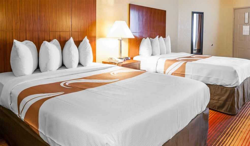 More Photos Of 6100 Iliff Rd NW, Albuquerque Hotel For Sale