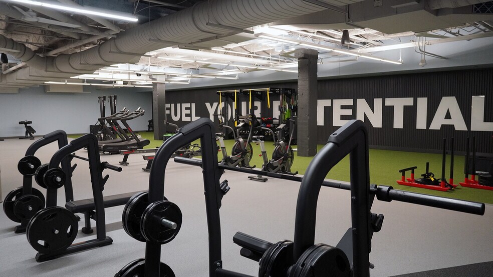 More Photos Of 101 E 2nd St, Tulsa Office For Lease