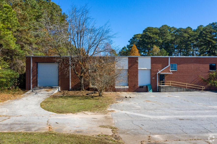 More Photos Of 4445 Wendell Dr SW, Atlanta Distribution For Lease