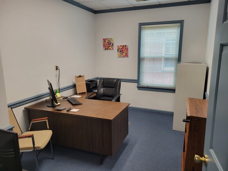 More Photos Of 780 Pilot House Dr, Newport News Office For Sale