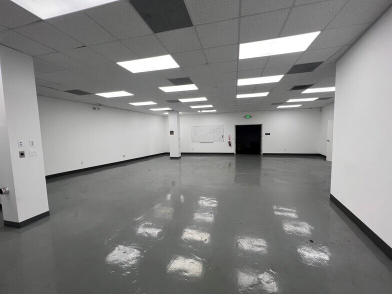 More Photos Of 1505-1515 S Santa Fe Ave, Los Angeles Warehouse For Lease