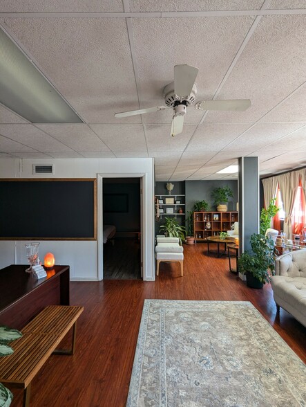 More Photos Of 6142-6144 Roosevelt Rd, Oak Park Medical For Lease