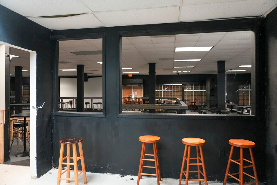 More Photos Of 4243 S Port Ave, Corpus Christi Freestanding For Lease