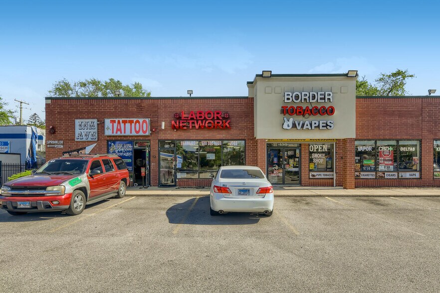 More Photos Of 110-154 W Irving Park Blvd, Bensenville General Retail For Lease