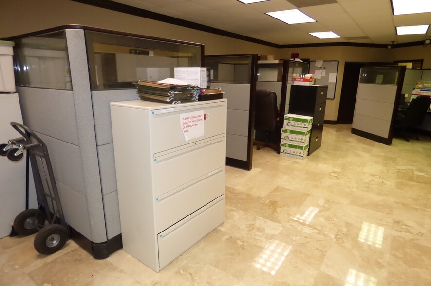 More Photos Of 3333 W Commercial Blvd, Fort Lauderdale Medical For Sale