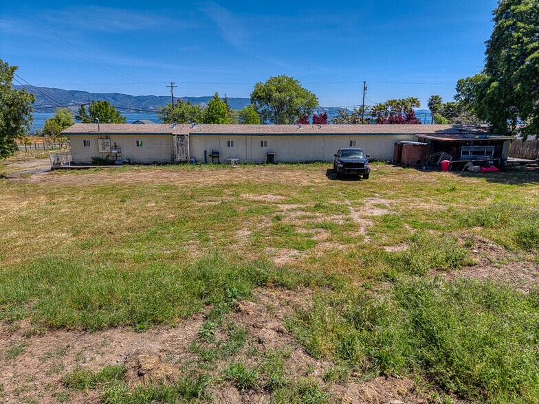 More Photos Of 2815 Lakeshore Blvd, Lakeport Apartments For Sale