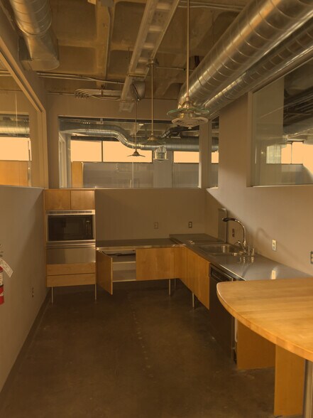 More Photos Of 2811 E Evergreen Blvd, Vancouver Office For Lease