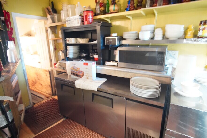 More Photos Of 6582-6584 Mission St, Daly City Storefront Retail Residential For Sale