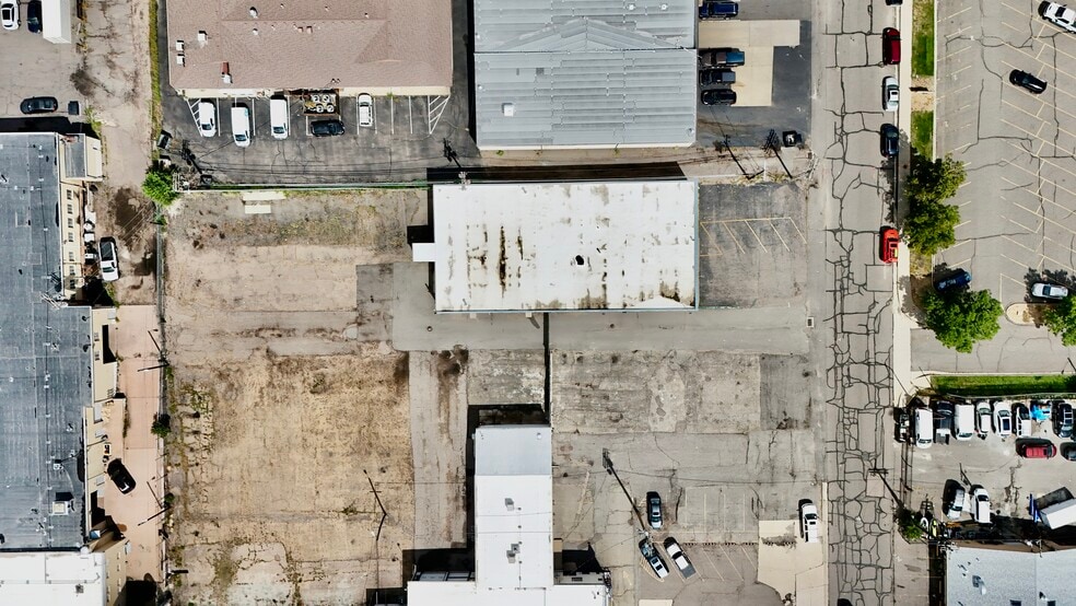 More Photos Of 1557 Yarrow St, Lakewood Auto Repair For Sale