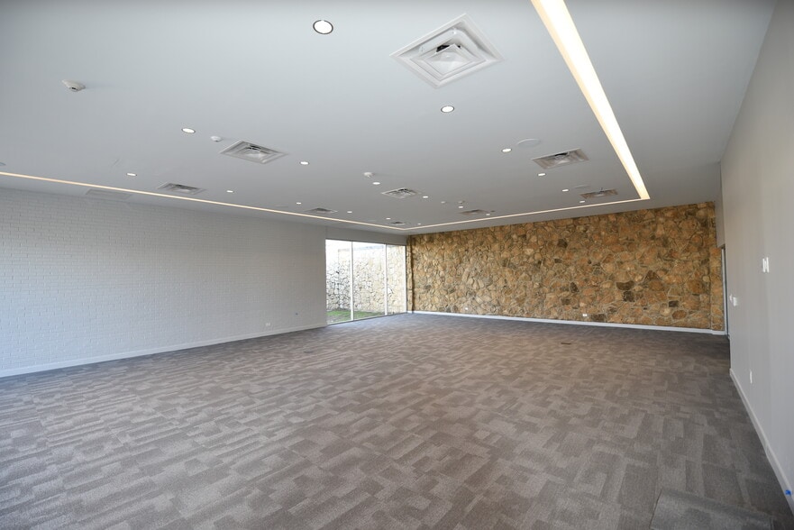 More Photos Of 1922 Anson Rd, Dallas Office For Lease