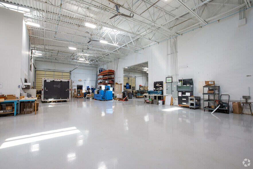 More Photos Of 28 Sawgrass Dr, Bellport Village Manufacturing For Sale