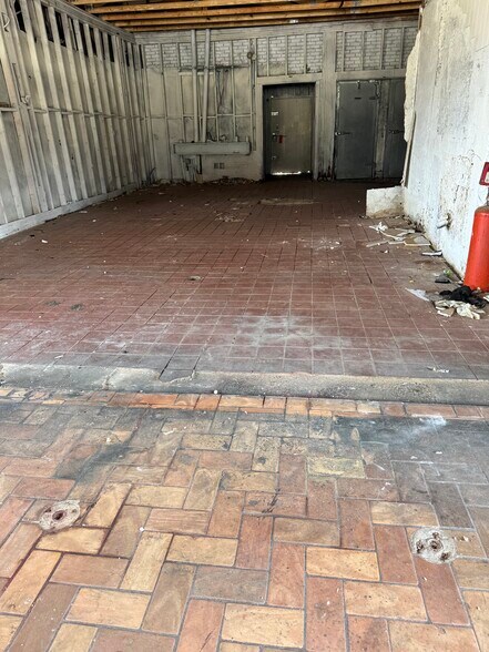 More Photos Of 4145 Fulton Industrial Blvd, Atlanta Fast Food For Lease