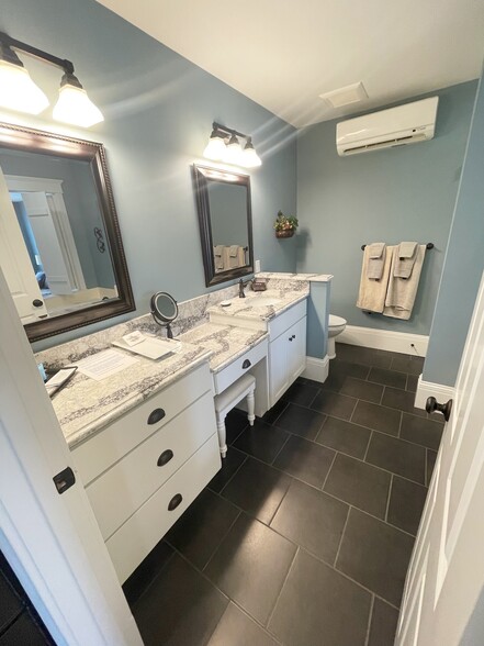 More Photos Of 208-210 Wharf St, Hermann Hospitality For Sale