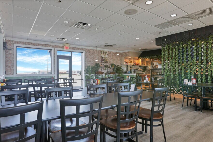 More Photos Of 1122 Hebron Rd, Heath Restaurant For Sale