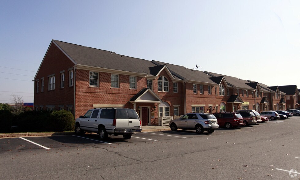 More Photos Of 7501-7517 Presidential Ln, Manassas Office For Lease