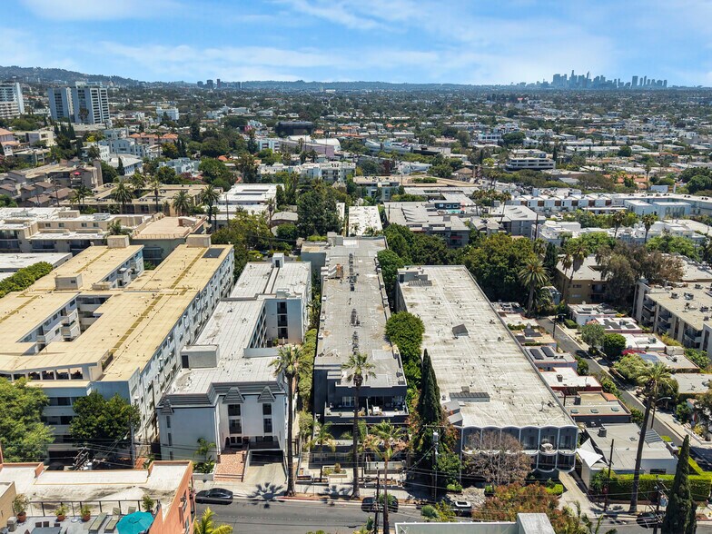 More Photos Of 939 Palm Ave, West Hollywood Apartments For Sale