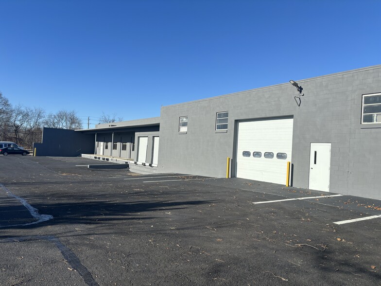 Primary Photo Of 3350 Pawtucket Ave, East Providence Manufacturing For Lease