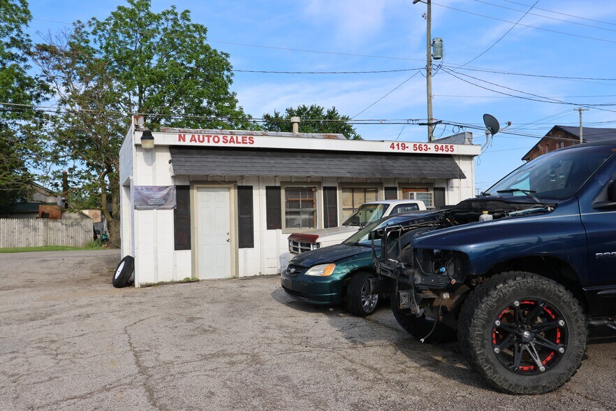 More Photos Of 322 N Sandusky Ave, Bucyrus Industrial For Sale