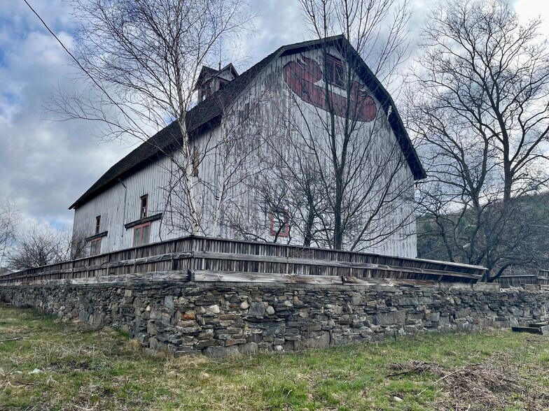 Primary Photo Of 2981 Elmira Rd, Newfield Flex For Lease