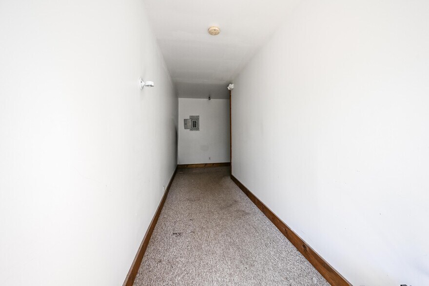 More Photos Of 329 Kent Rd, New Milford Apartments For Sale
