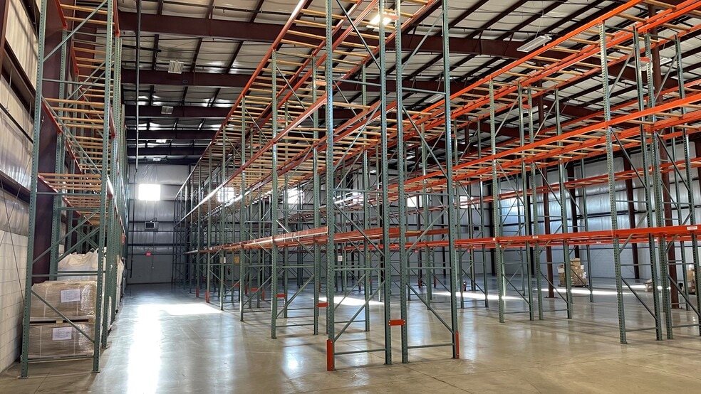 More Photos Of 5049 Center Dr, Latrobe Warehouse For Lease