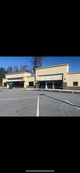 Primary Photo Of 91 Marketplace Ln, Candler Freestanding For Lease