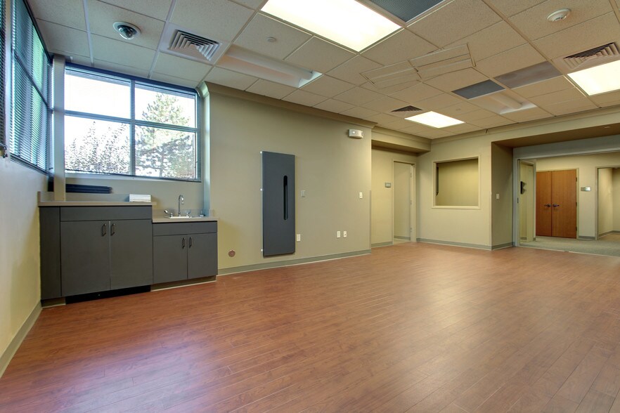 More Photos Of 9441 Huron St, Thornton Medical For Lease