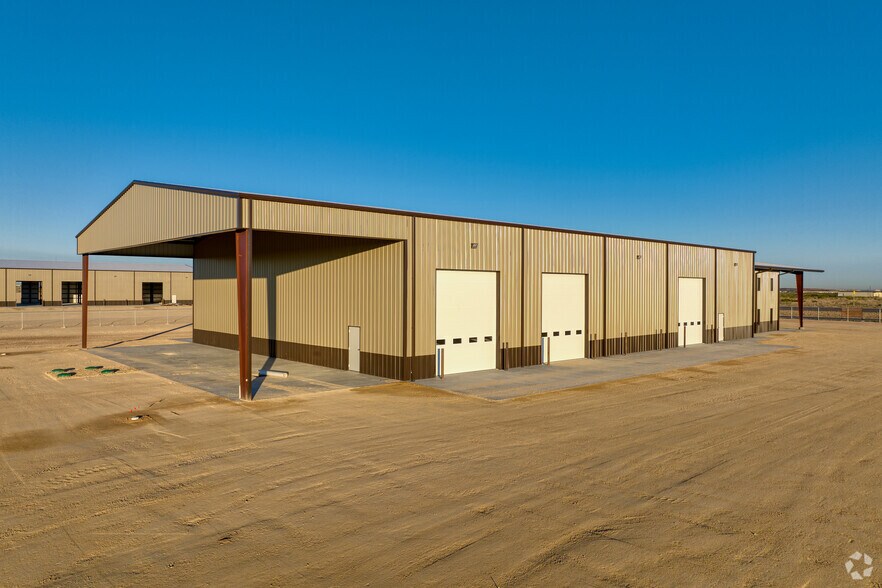 More Photos Of 14521 W I-20, Odessa Warehouse For Lease