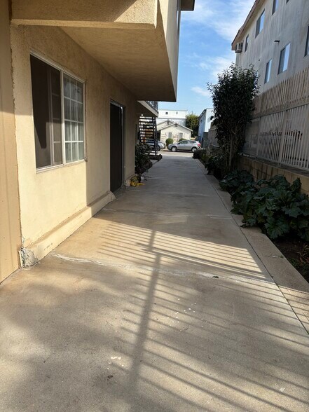 More Photos Of 3667 Veteran Ave, Los Angeles Apartments For Sale
