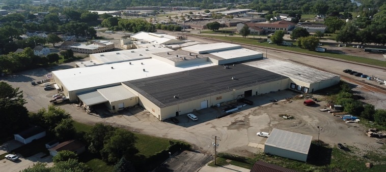 More Photos Of 426 S Montgomery St, Watertown Manufacturing For Lease