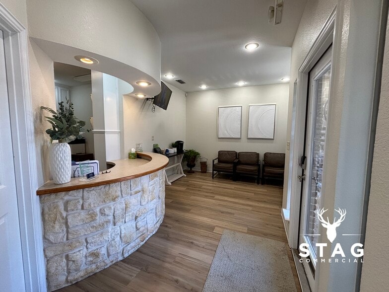 More Photos Of 2540 Lillian Miller Pky, Denton Office For Lease