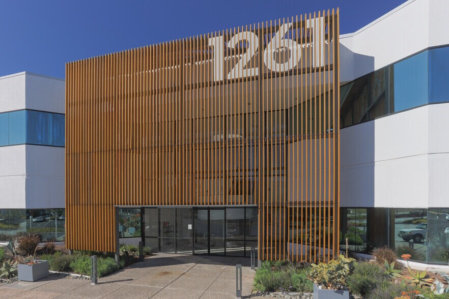 More Photos Of 1221 E Dyer Rd, Santa Ana Unknown For Sale