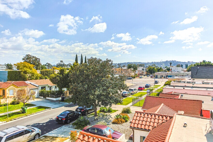 More Photos Of 1923 Carmona Ave, Los Angeles Multifamily For Sale