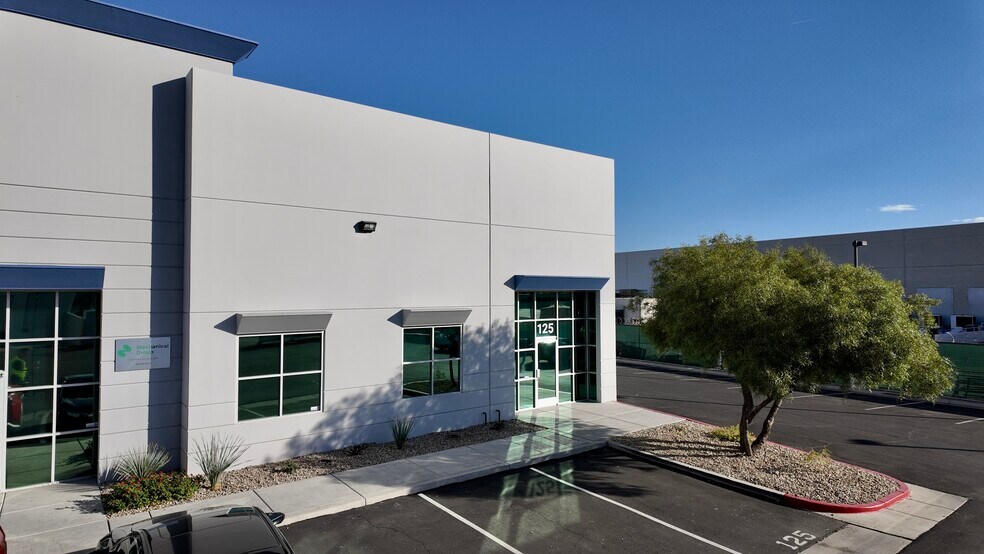 More Photos Of 3475 W Post Rd, Las Vegas Warehouse For Lease