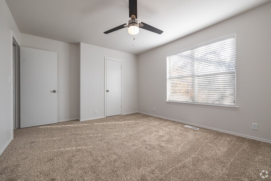 More Photos Of 275 S Fort Ln, Layton Apartments For Sale