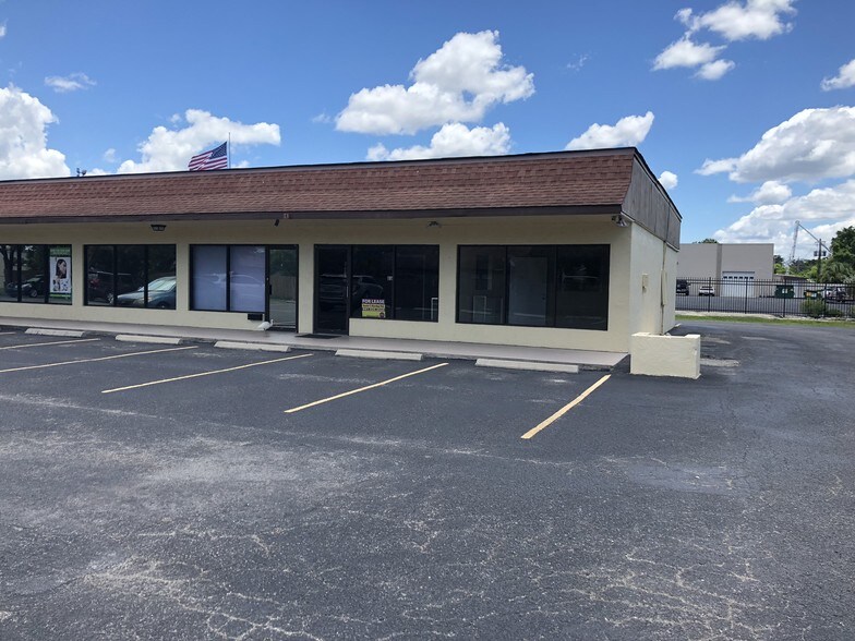More Photos Of 2210 Tamiami Trl S, Venice Freestanding For Lease