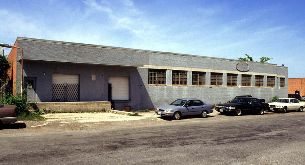More Photos Of 931 Brentwood Rd NE, Washington Warehouse For Lease