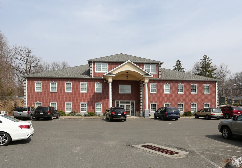 More Photos Of 503 Wolcott Rd, Wolcott Medical For Lease
