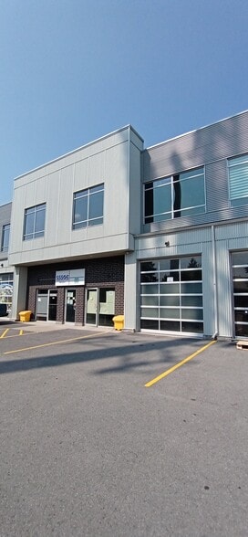 More Photos Of 65 Denzil Doyle Crt, Ottawa Light Distribution For Sale