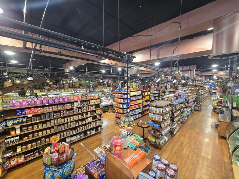 More Photos Of 226-228 Washington St, Hoboken Storefront For Sale