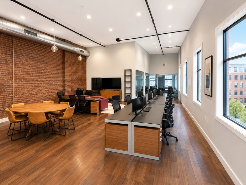 More Photos Of 200 Washington St, Hoboken Storefront Retail Office For Lease