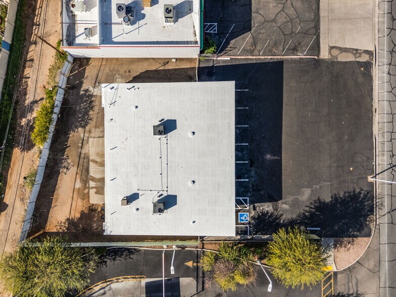 More Photos Of 6470 E 22nd St, Tucson Freestanding For Lease