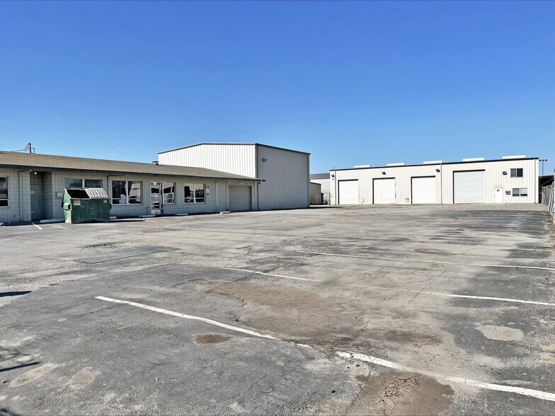 More Photos Of 1041 S Pershing Ave, Stockton Industrial For Lease