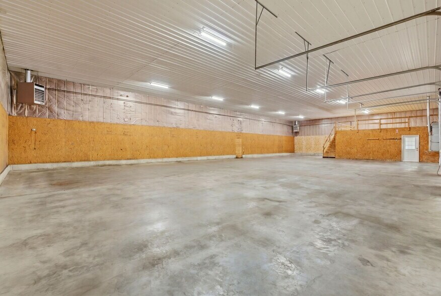 More Photos Of 136 N Prigmor Ave, Joplin Industrial For Sale